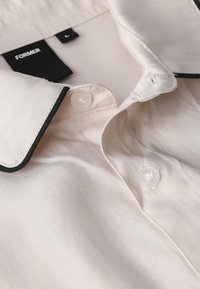 Former VIVIAN VALE SHIRT - Skjorte - bone/black