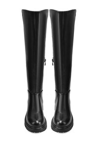 Stivali neri al ginocchio realizzati in pelle liscia, con punta arrotondata, suola spessa e cerniere laterali per una facile vestibilità.