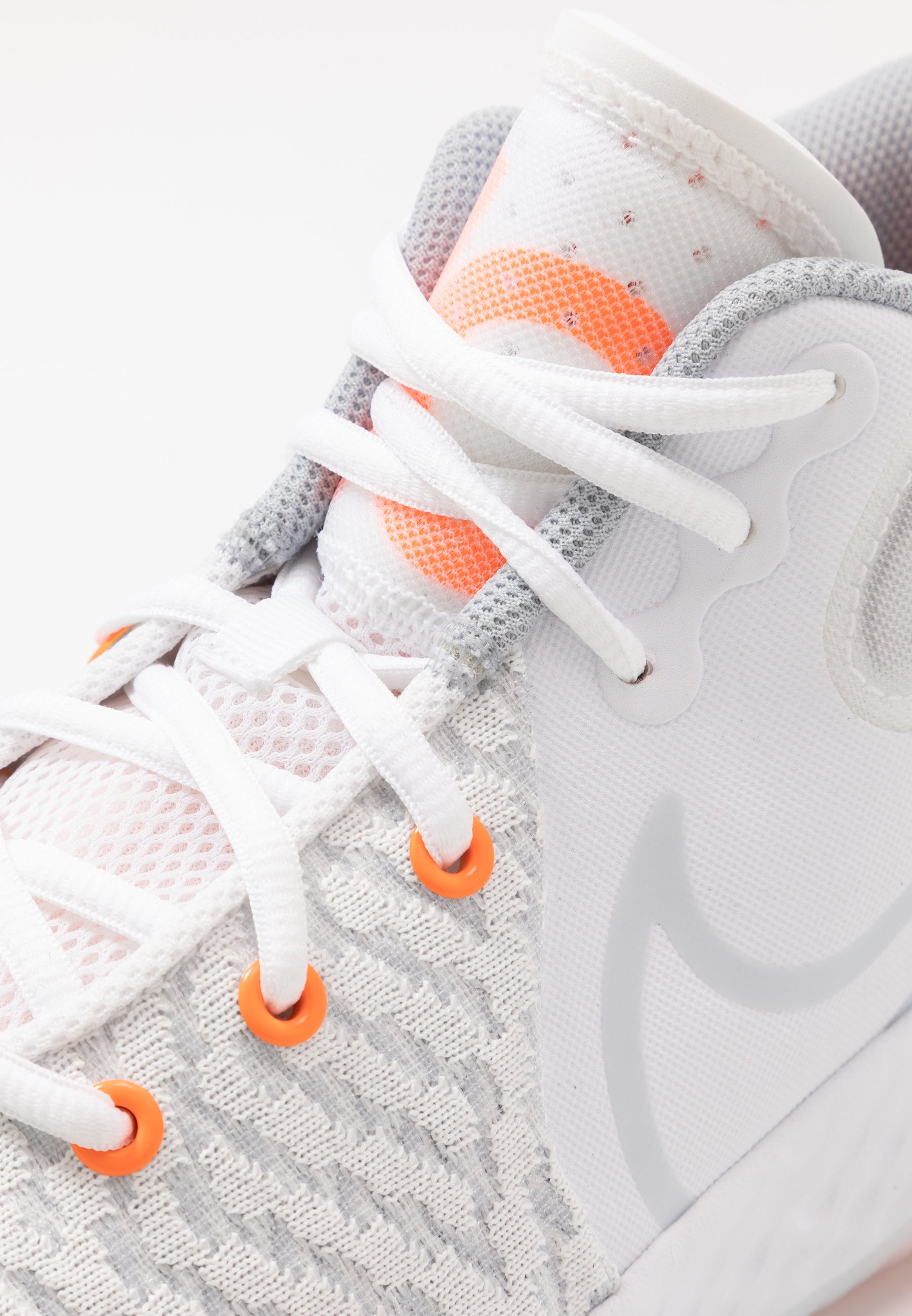 Nike Performance KD TREY 5 VIII - Chaussures de basket - white/pure  platinum/total orange/wolf grey/cool grey/blanc - ZALANDO.FR