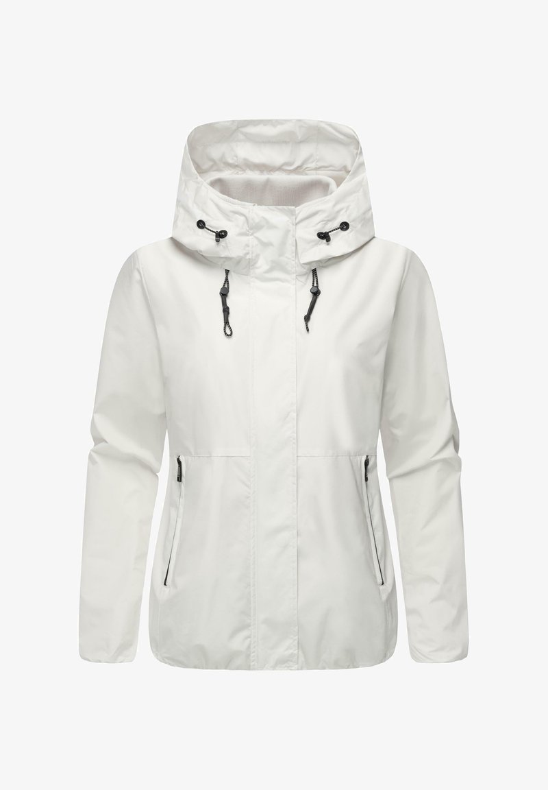 Bela vodoodporna jakna z visokim ovratnikom, nastavljivo kapuco in dvema bočnima žepoma z zadrgo; gladka tekstura, minimalističen dizajn.