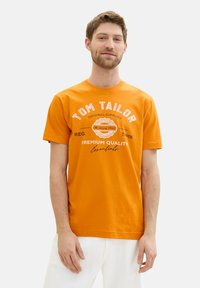 TOM TAILOR LOGO  - Marškinėliai su spaudiniu - fresh pepper orange
