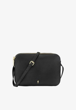 Czarna skórzana torebka typu crossbody o teksturowanej powierzchni, złotym suwakem, regulowanym paskiem oraz małym logo z przodu. Kompaktowy prostokątny kształt.