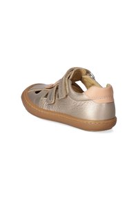 Däumling Walking sandals - gold