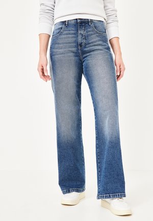 MARLENE RELAXED FIT SEITLICHEM  EINSATZ - Jeans Relaxed Fit - mid blue stone used moustache