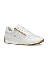 Zapatilla blanca con cuero perforado y detalle de cremallera dorada. Presenta un perfil bajo, punta redondeada y una suela de goma texturizada.