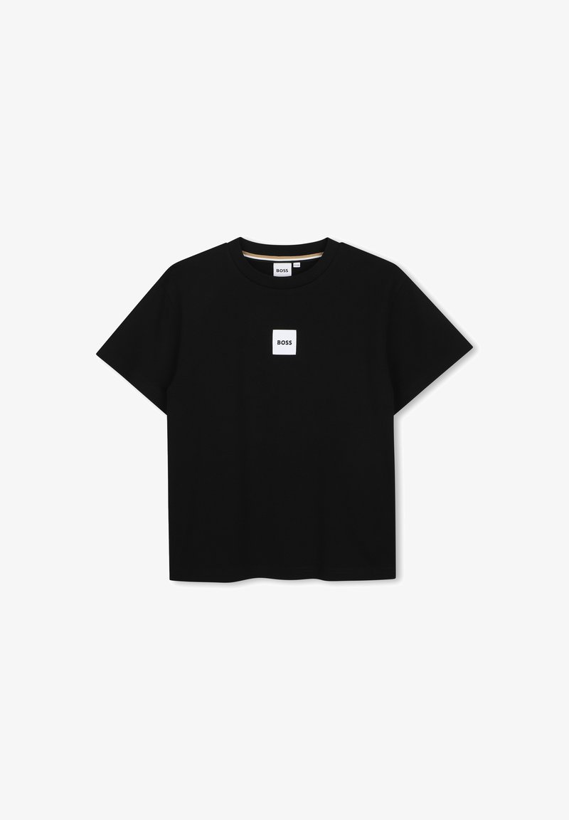 Μαύρο κοντομάνικο t-shirt με μικρό λευκό τετράγωνο λογότυπο BOSS στο κέντρο του στήθους και στρογγυλή λαιμόκοψη.