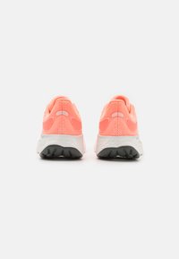 New Balance FRESH FOAM X 1080 - Zapatillas running asfalto - grapefruit