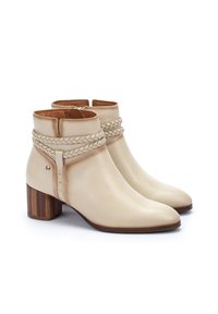 Pikolinos CALAFAT  - Botines bajos - marfil