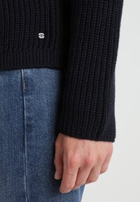 Marc O'Polo Svetr - dark blue