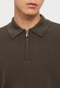 Armani Exchange Strickpullover - black olive