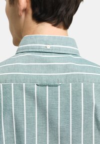 GANT Camisa - deep forest green