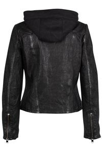 Schwarze Lederjacke mit einer schwarzen Stoffkapuze, figurbetontem Schnitt, strukturiertem Finish und Reißverschlußärmeln. Verfügt über einen glatten Rücken mit seitlichen Design-Details.
