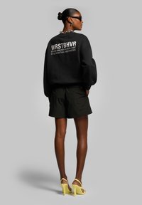 WRSTBHVR PAULA - Felpa - jet black