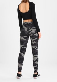 Urban Classics Leggings - Byxor - grey