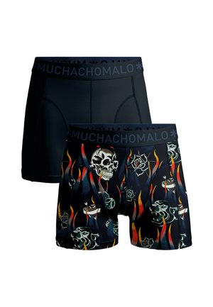 Twee paar boxershorts: één effen zwart, de ander met een kleurrijk ontwerp van een schedel en bloemen met vlammen. Beide hebben een zwarte, merkgebonden tailleband.