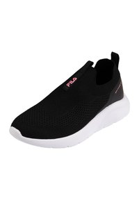 Svart slip-on sneaker med en ventilerande stickad ovandel, en vit mellansula och en rosa logotypaccent på sidan. Texturerad sula för grepp.