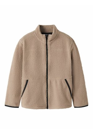 Beige fleecejakke med fuld lynlås, høj krave, sort lynlås og sortkantede sidelommer foran, lange ærmer.