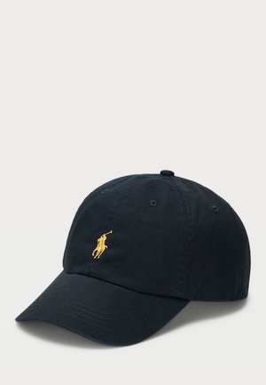 Casquette de baseball bleu marine avec une visière courbée et un petit logo de joueur de polo brodé en jaune au centre avant.