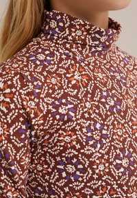 WE Fashion Majica z dolgimi rokavi - brown