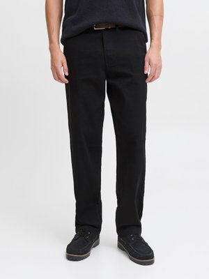 Jack & Jones JPSTKARL DAVE WITH BELT - Chino kalhoty - black