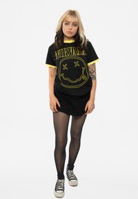 Paradiso Clothing NIRVANA OUTLINE GRUNGE FACE RINGER - Print T-shirt - black