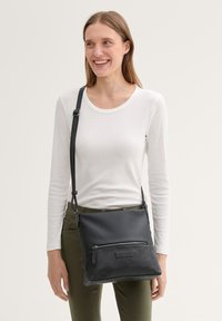 TOM TAILOR GIA - Schoudertas - schwarz black
