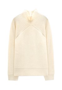 Kremowy sweter z dzianiny z wysokim kołnierzem, charakteryzujący się prążkowaną teksturą, opadającymi ramionami i szerokimi mankietami. Prosty dół.