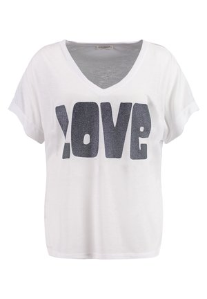 T-shirt blanc à manches courtes avec un col en V et le texte pailleté noir "LOVE" sur le devant. Tissu doux avec une coupe décontractée et ample.