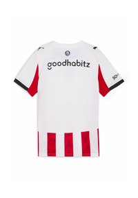 Vit fotbollströja med röda ränder och ärmar, "goodhabitz" text på baksidan, Puma-logotyper på axlarna, och en liten rund badge under kragen.