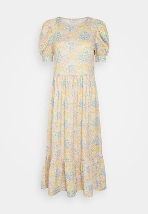 Midi-kjole med puffede korte ærmer, rund halsudskæring og pastel blomsterprint i blå, gule og beige toner.