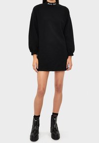 Bershka Sweatshirt - black