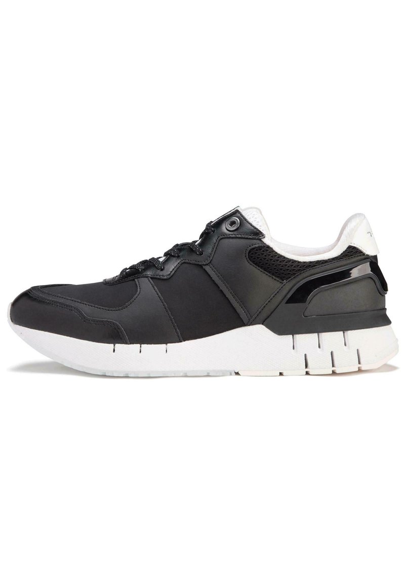 rebilac runner sneakers