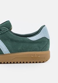 adidas Originals BRMD - Tenisice - mineral green/clear sky