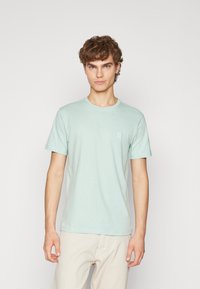 BOSS TALES - Navadna majica - turquoise/aqua