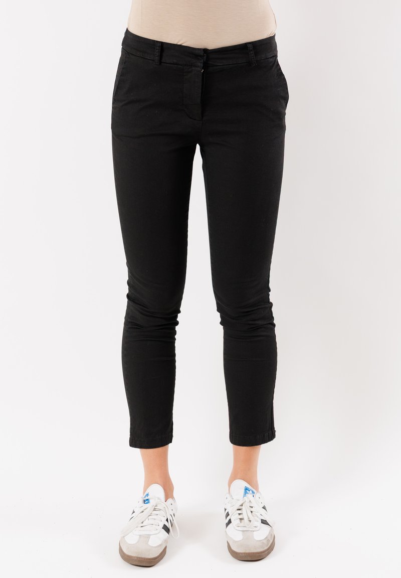 KONTATTO SLIM FIT - Chino - nero