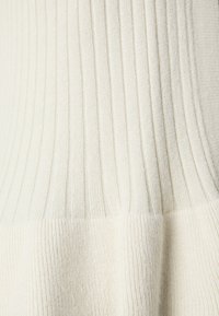 Vero Moda Kofta - off-white