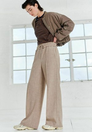 WIDE  - Stoffhose - beige