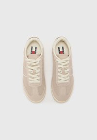 Tommy Jeans TJW LOW PROFILE - Trainers - drifty dunes