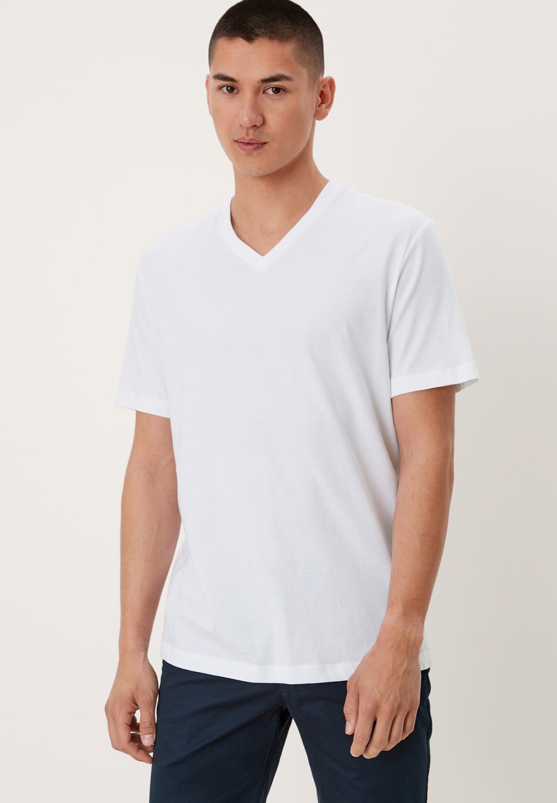 Herren T-Shirts basic | s.Oliver À IMPRIMÉ LOGO T-Shirt basic white/weiß - GG04683 Herren T-Shirts basic | s.Oliver À IMPRIMÉ LOGO T-Shirt basic white/weiß - GG04683