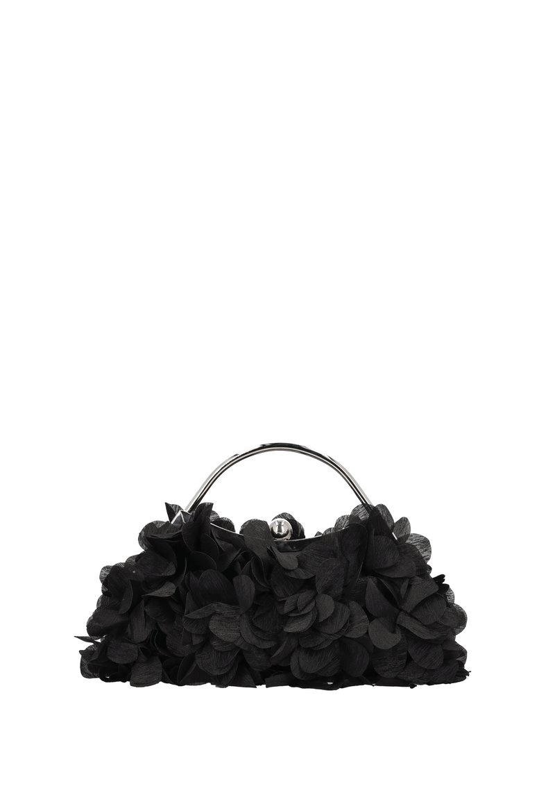 Bolso negro con un diseño floral hecho de pétalos de tela. Cuenta con un asa y cierre de metal plateado, con una apariencia texturizada y en capas.