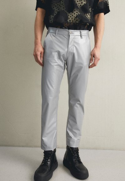 424 PANTALONE UOMO TROUSERS - Παντελόνι - grey
