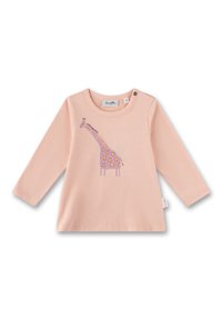 Langärmliges, weiches pinkes Shirt aus Baumwolle mit einem lila Giraffen-Graphic und rundem Ausschnitt; mit Knopfdetails an der Schulter.