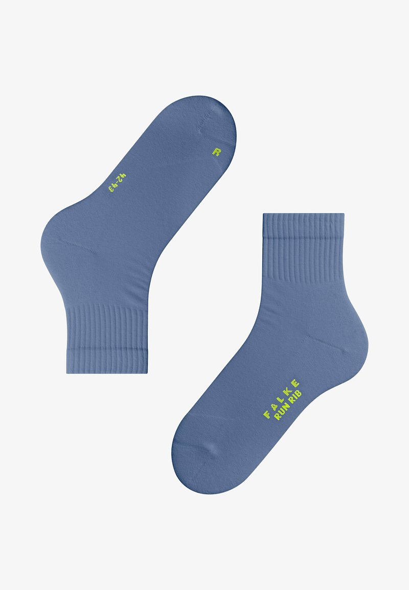 Blue ankle socks with ribbed texture and reinforced heel. Includes green printed branding on the sole. Smooth material, lightweight design.