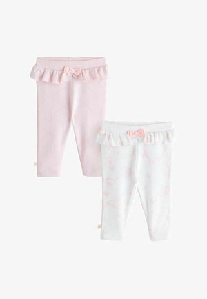 Due paia di leggings per bambini: uno rosa chiaro, uno bianco con motivi rosa, entrambi con fasce in vita arricciate e piccoli fiocchi rosa.