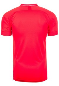 Rood sportshirt met korte mouwen en een ronde kraag. Gemaakt van glad, lichtgewicht materiaal met minimale naden op de rug.