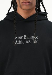 New Balance ATHLETICS CLASSICS UNISEX - Sweatshirt - black