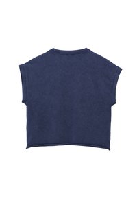 Mørkeblå bomulds T-shirt med kortærmer og en afslappet pasform. Har en rund halsudskæring og rå kantdetaljer ved skuldrene og bunden.