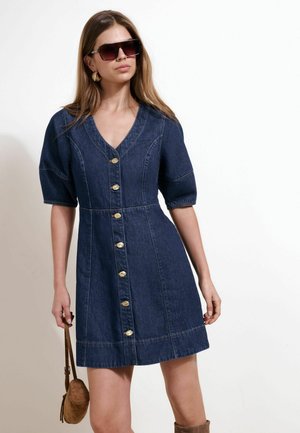 Friends Like These, REGULAR FIT - V-NECK SHORT SLEEVE BUTTON THROUGH DENIM MINI DRESS - Jeanskleid - dark wash