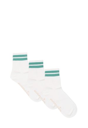 Weiße Baumwollsocken mit grünen Streifen am Bündchen. Mit verstärktem Fersen- und Zehenbereich, im Set von drei Stück verkauft. Weiche, gerippte Textur.