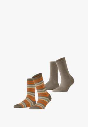 Deux paires de chaussettes : une unie marron et une multicolore avec des rayures horizontales en orange, beige et marron. Matière douce, longueur mi-mollet.